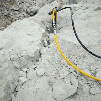 濮陽挖基坑石灰巖破除液壓劈裂機簡單介紹