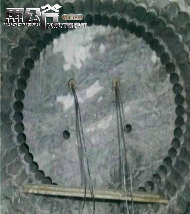 硅石礦開采大噸位分裂機蒸湘區代理