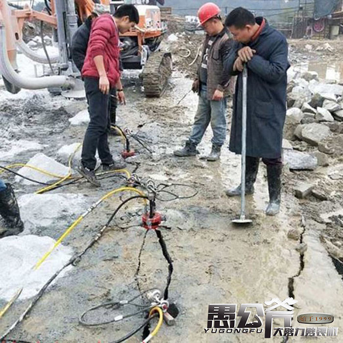 楚州區硅石礦鉀長石開采分裂機行情