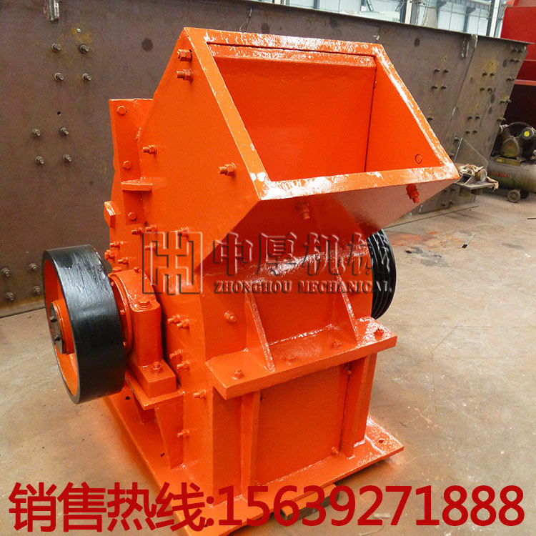 600*400錘式破碎機