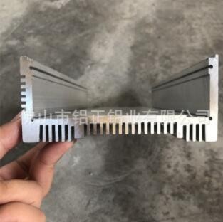 廠家供應(yīng)U型槽散熱器電源盒外殼 大功率LED鋁合金燈體散熱器