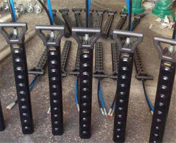 濮陽(yáng)挖基坑石灰?guī)r破除液壓劈裂機(jī)簡(jiǎn)單介紹